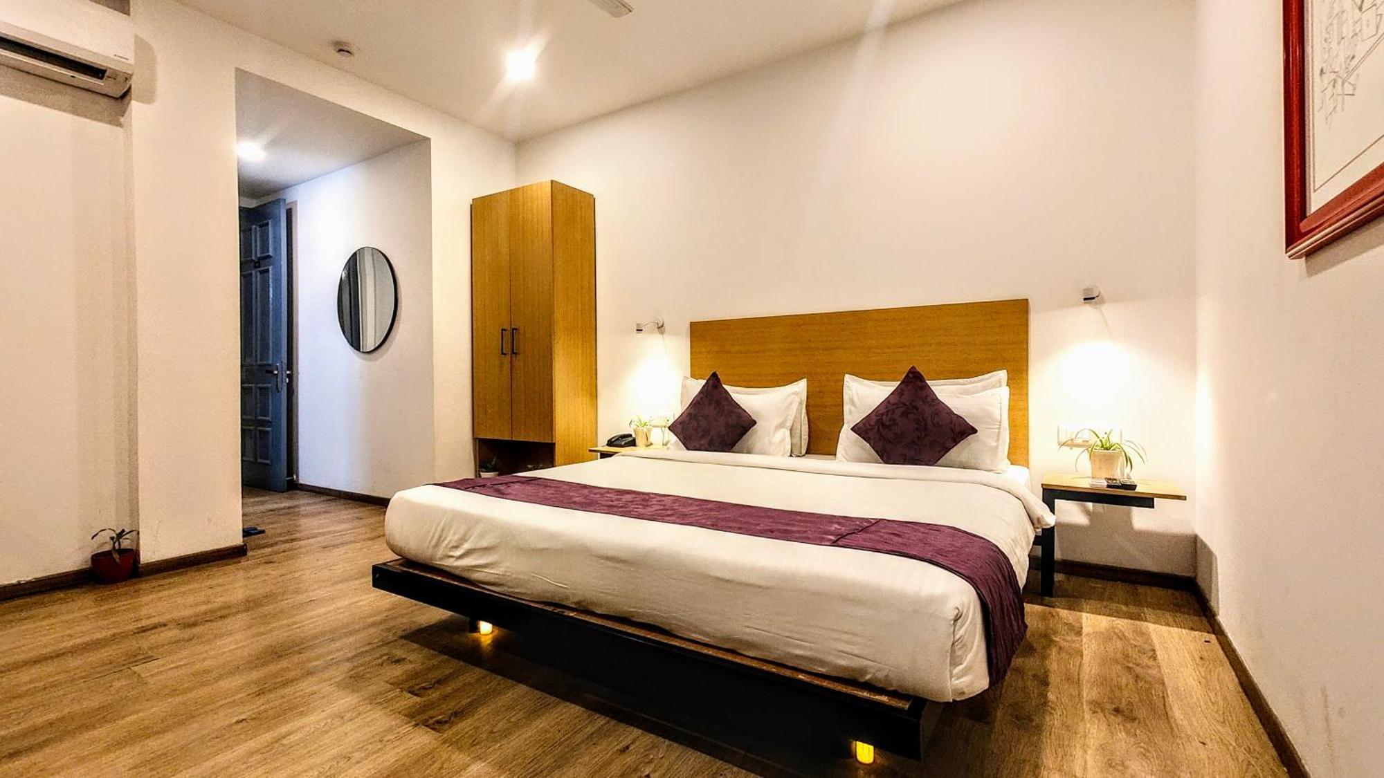 Mavens White Artemis Hospital Road Sector 52 Gurgaon Ξενοδοχείο Εξωτερικό φωτογραφία