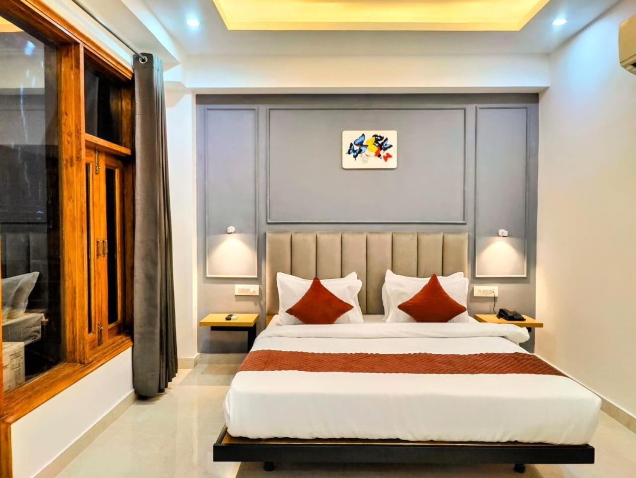 Mavens White Artemis Hospital Road Sector 52 Gurgaon Ξενοδοχείο Εξωτερικό φωτογραφία