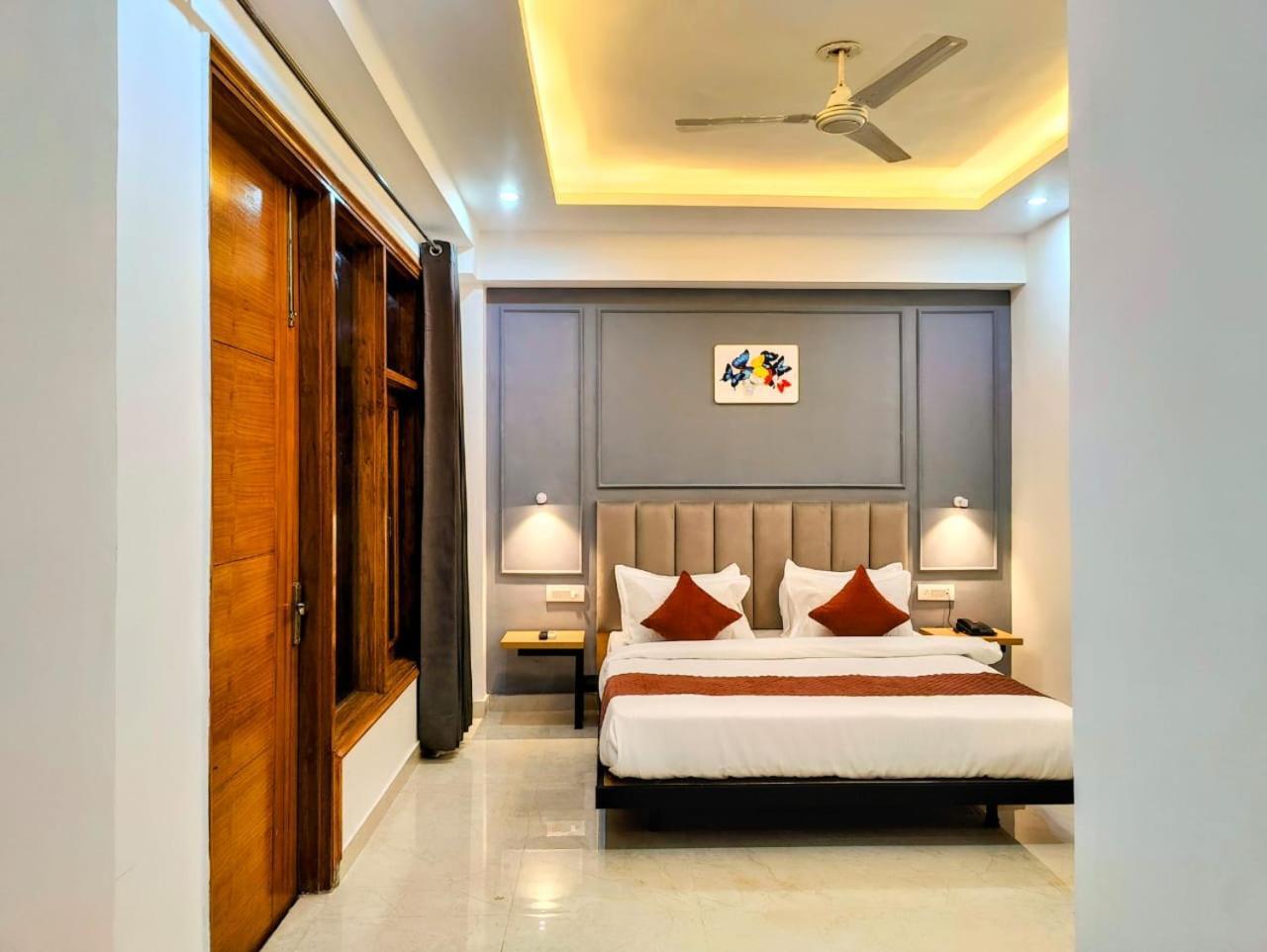 Mavens White Artemis Hospital Road Sector 52 Gurgaon Ξενοδοχείο Εξωτερικό φωτογραφία
